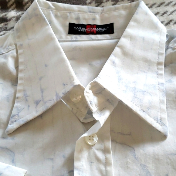 Yashi Yamamuri - Picture 2 of 9